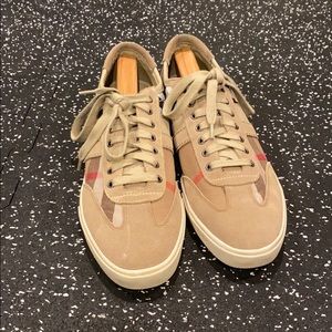 Burberry low tops
